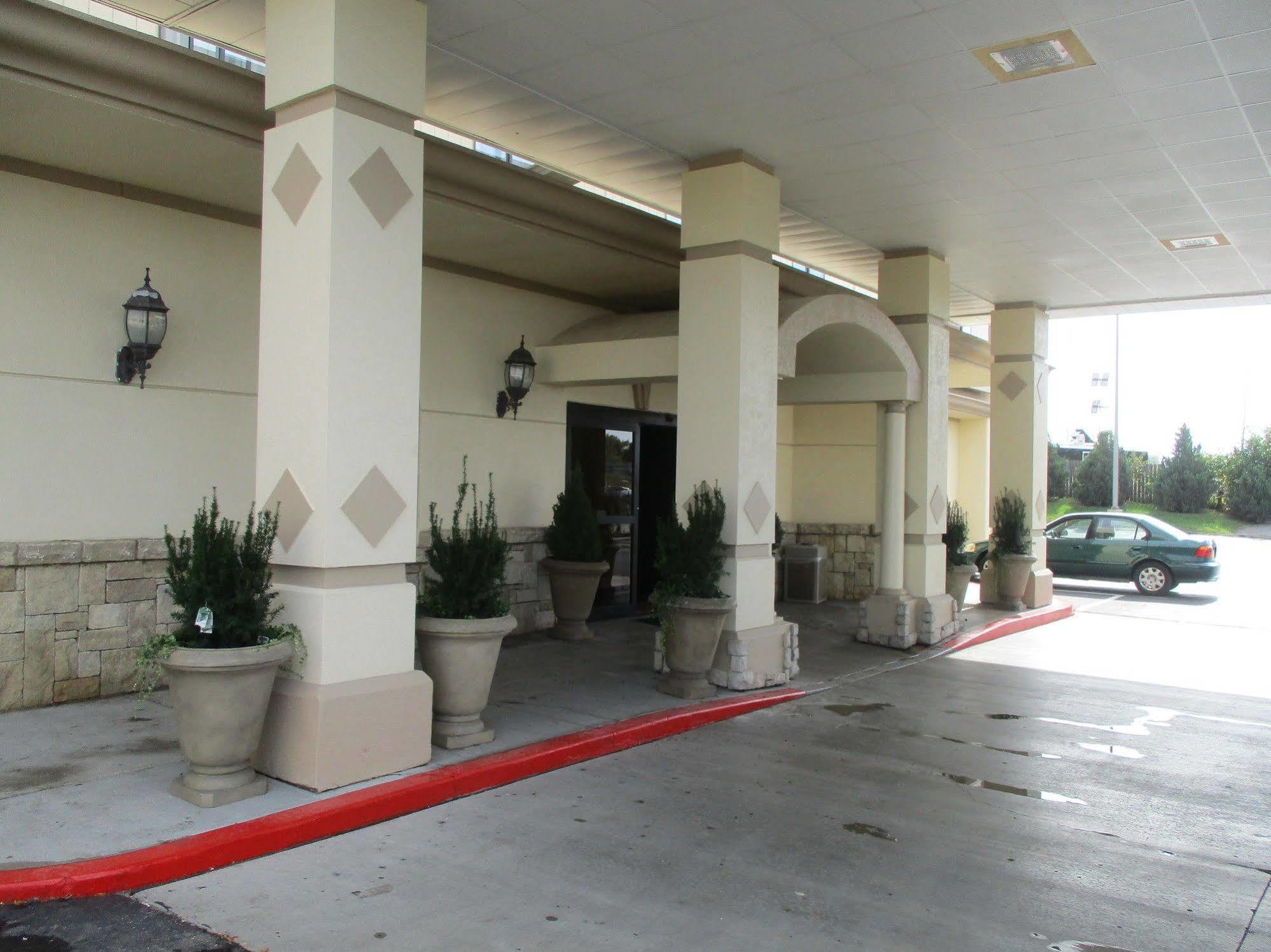 Best Host Inn Plaza Kansas City Esterno foto