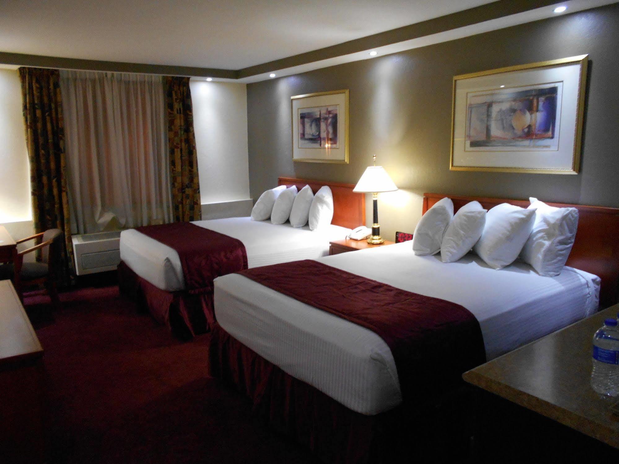 Best Host Inn Plaza Kansas City Esterno foto